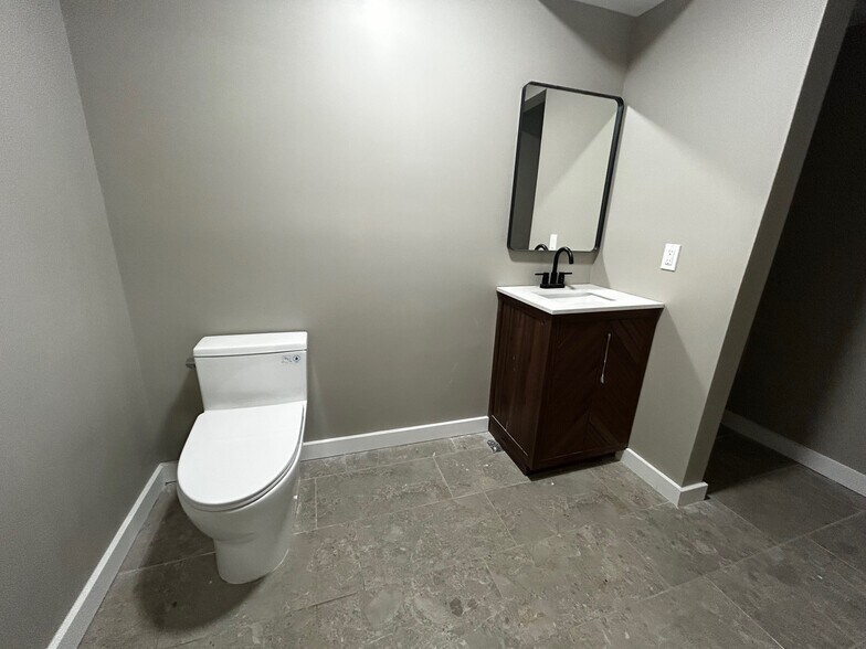 More Photos Of 1230 Bay St, Staten Island Storefront Retail Residential For Sale