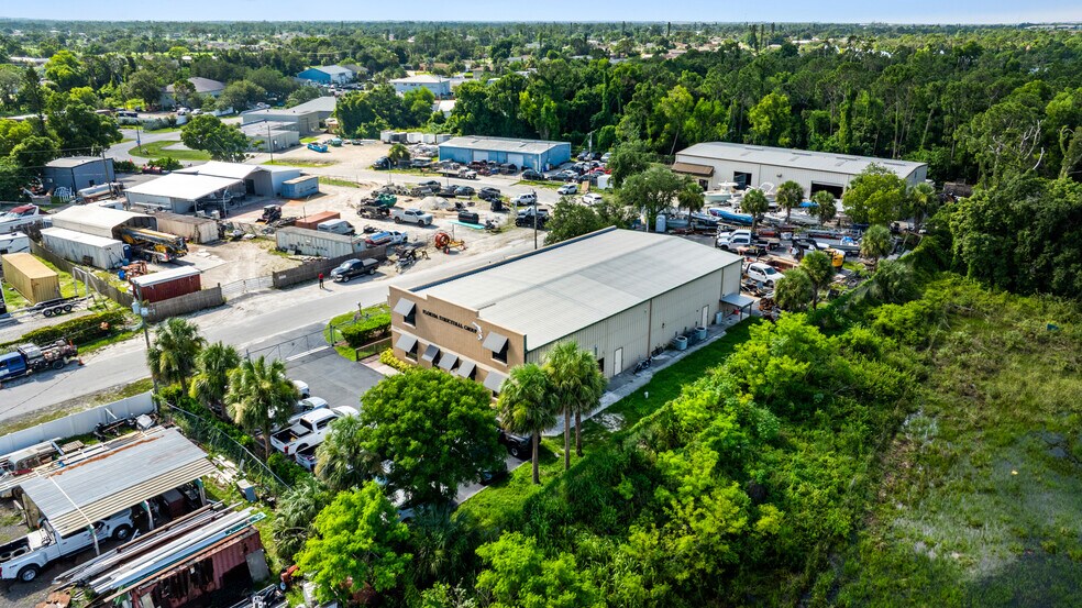 More Photos Of 17520 Rockefeller Cir, Fort Myers Warehouse For Sale