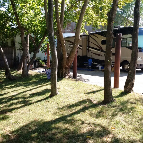 More Photos Of 3306 Charles Page Blvd, Tulsa Warehouse For Lease