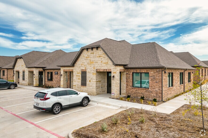 More Photos Of 2601 Little Elm Pky, Little Elm Medical For Lease