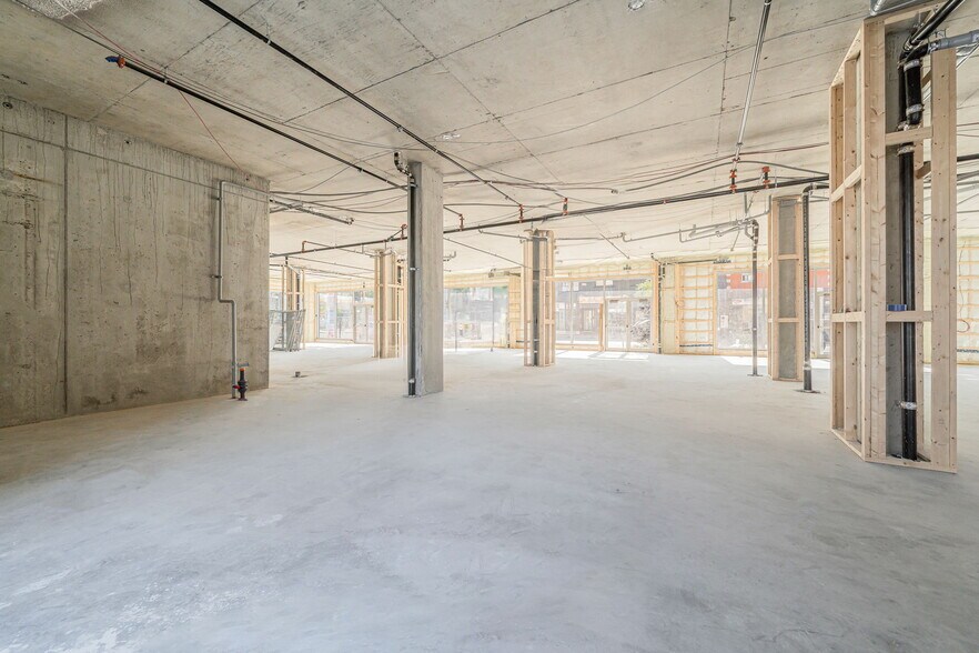 More Photos Of 2485 Rue Bélanger, Montréal Multifamily For Sale