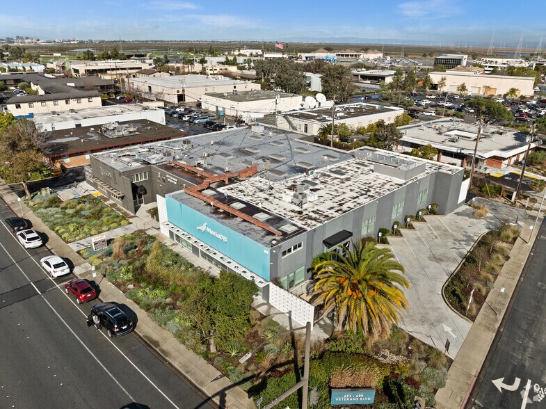 More Photos Of 699 Veterans Blvd, Redwood City Office For Lease