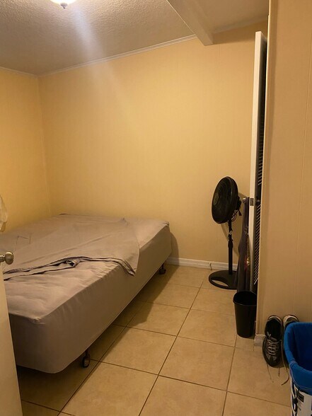 More Photos Of 2848 E Irlo Bronson Memorial Hwy, Kissimmee Storefront Retail Office For Sale