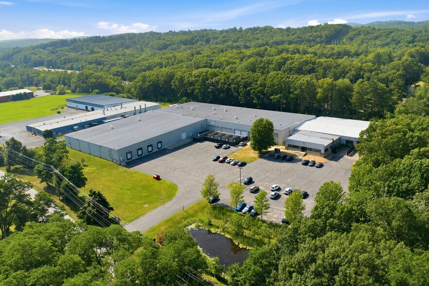 Primary Photo Of 57 S Hunt Rd, Amesbury Manufacturing For Lease