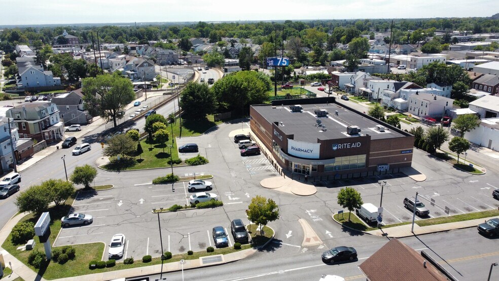 Primary Photo Of 950-960 E Baltimore Ave, Yeadon Drugstore For Lease