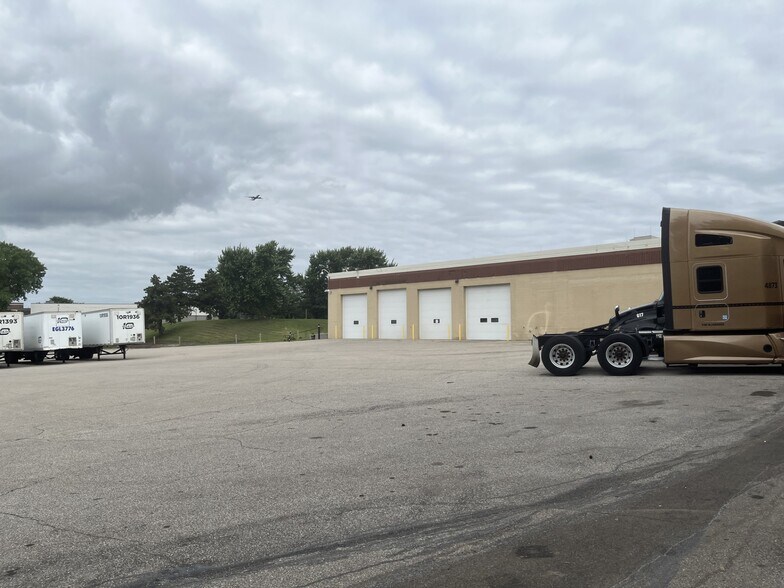 More Photos Of 1256 Trapp Rd, Eagan Research And Development For Sale