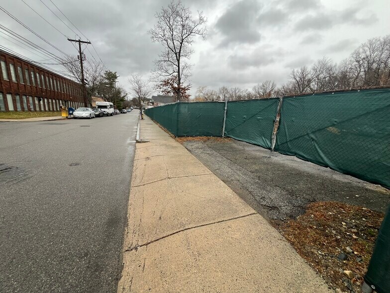 More Photos Of 74 Rumford Ave, Waltham Land For Sale