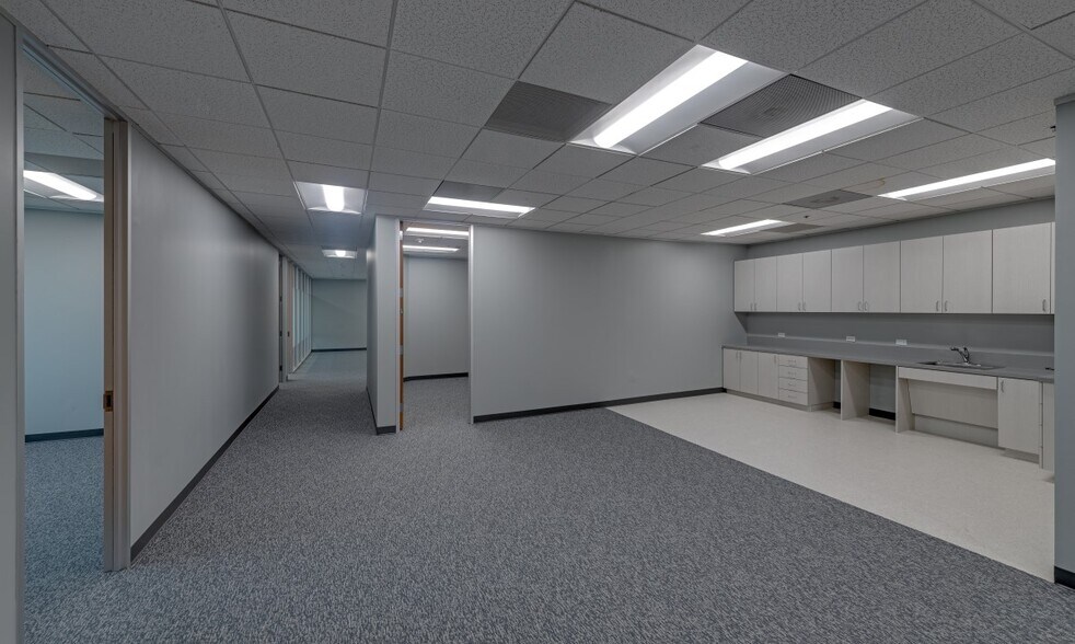 More Photos Of 77 Sugar Creek Center Blvd, Sugar Land Office For Sale