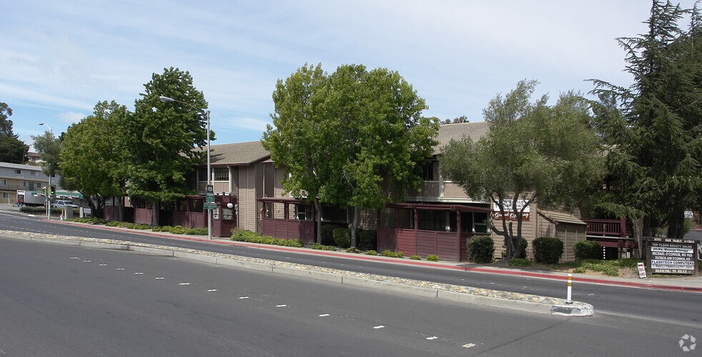 More Photos Of 1660-1690 San Pablo Ave, Pinole Medical For Lease