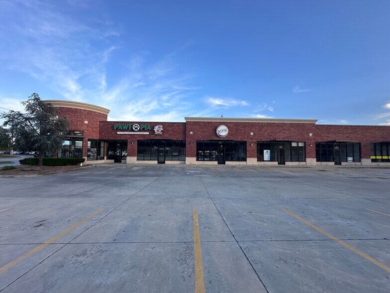 More Photos Of 360 24th Ave NW, Norman Storefront For Lease