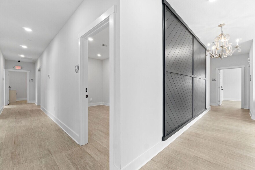 More Photos Of 2510 Pea Ridge Rd, Clarksville Office For Lease