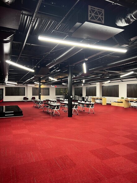 More Photos Of 5308 W Plano Pky, Plano Office For Sale