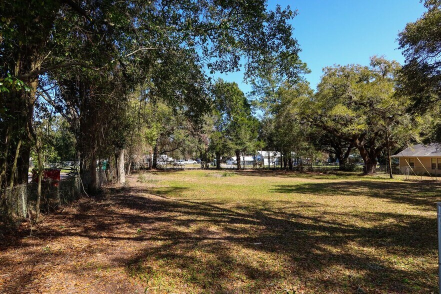 More Photos Of 362 Oakfield Rd, Pensacola Warehouse For Sale