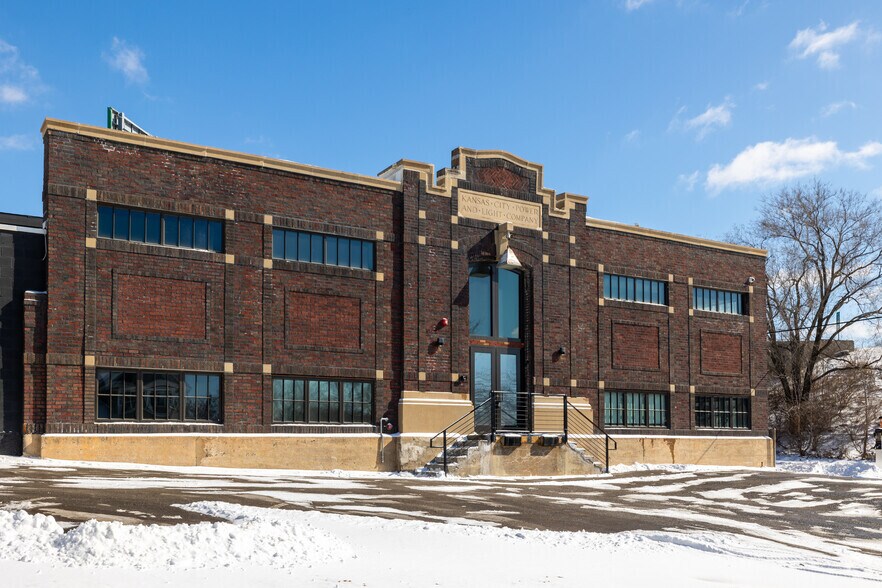 More Photos Of 2645 Madison Ave, Kansas City Apartments For Lease