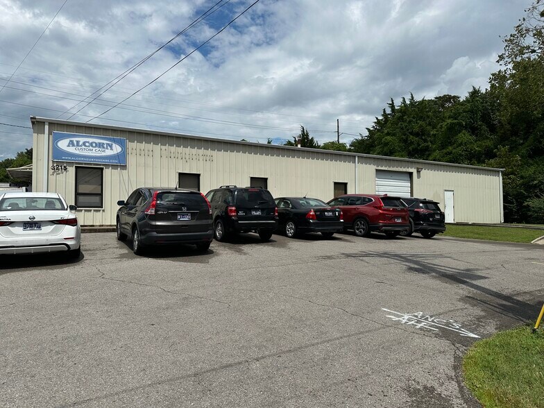 Primary Photo Of 3215 Ambrose Ave, Nashville Warehouse For Lease