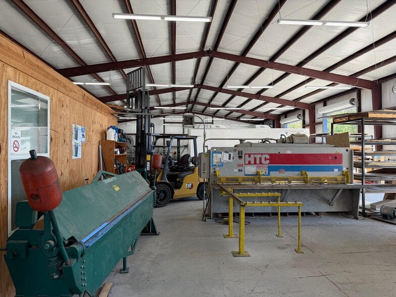 More Photos Of 9755 S. R. Florida 121 S, Macclenny Warehouse For Lease