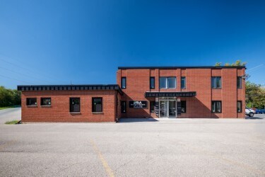 More Photos Of 836 S Northwest Hwy, Barrington Office For Sale