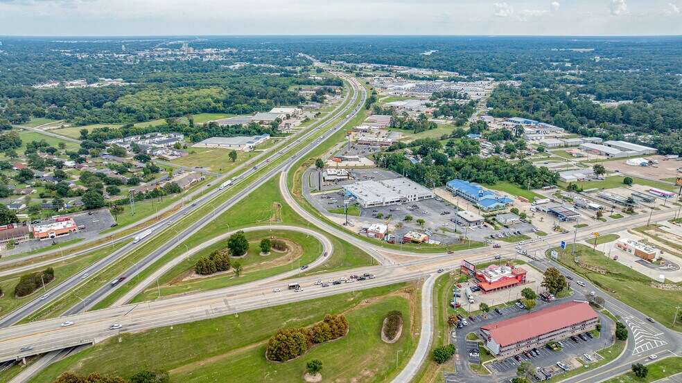 More Photos Of 401 Thomas Rd, West Monroe Medical For Lease