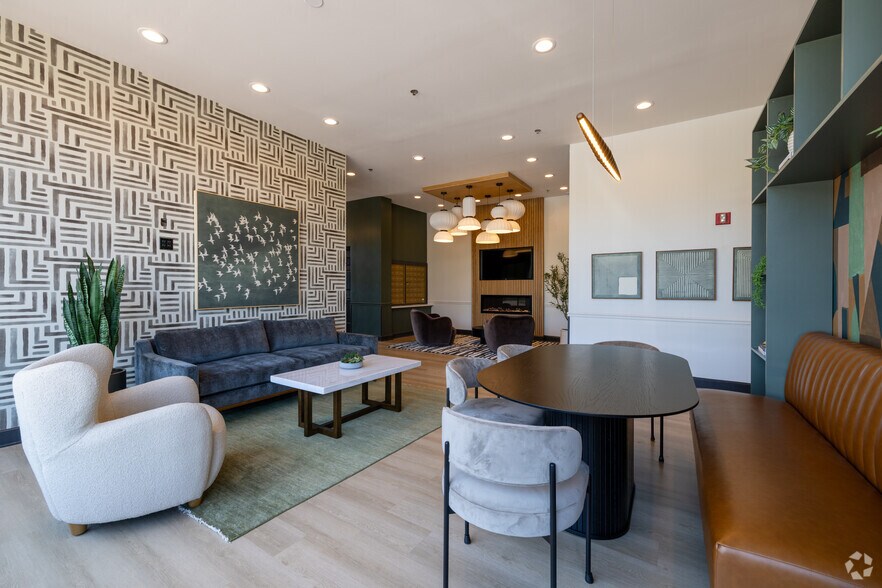 More Photos Of 625 Deerfield Rd, Deerfield Apartments For Lease