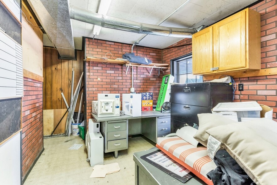 More Photos Of 1630 E Main St, Canon City General Retail For Sale