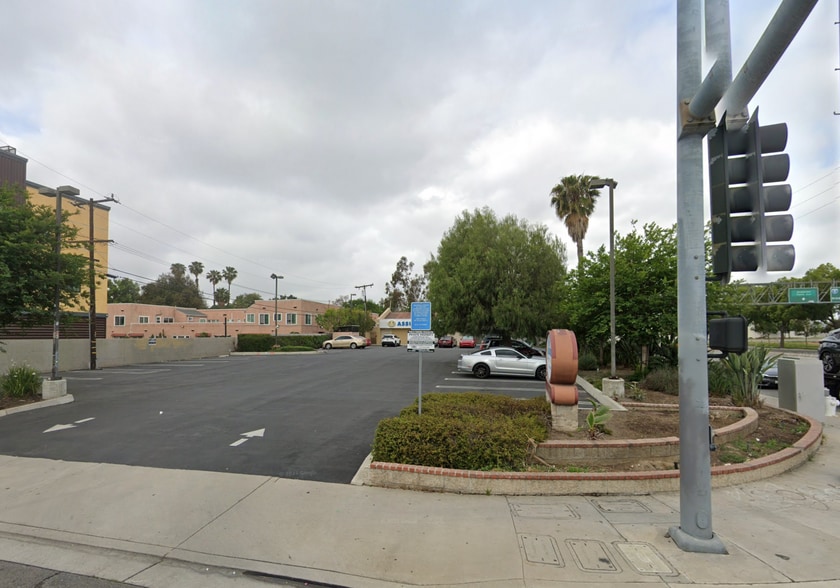 More Photos Of 940 Grand Ave, Santa Ana Unknown For Lease