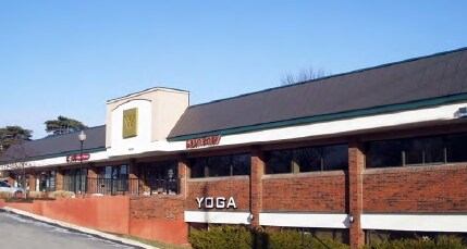 More Photos Of 10400 W 103rd St, Overland Park Storefront For Lease