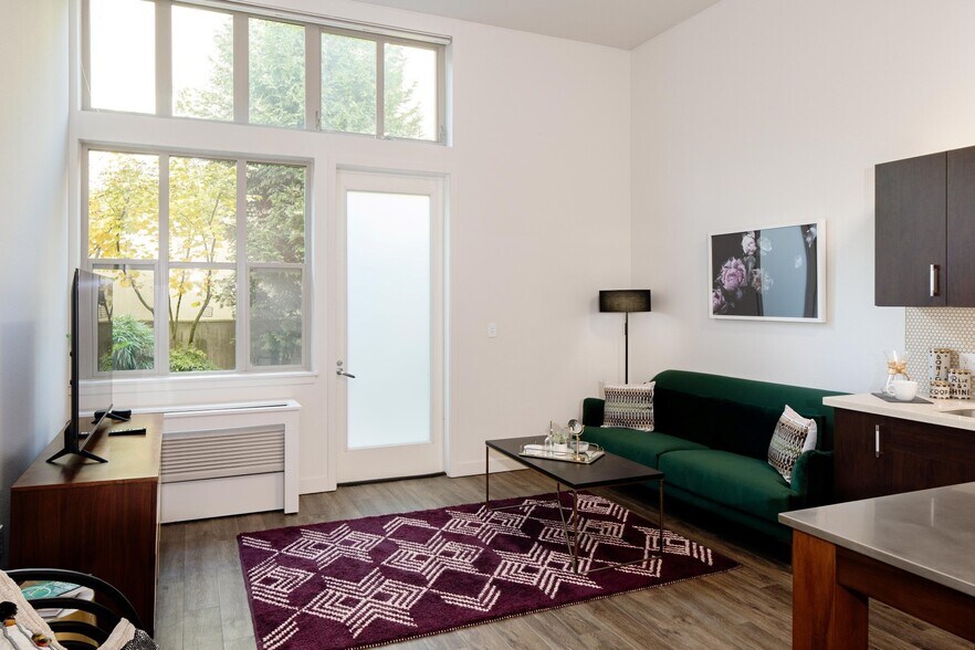 More Photos Of 1650 NW 23rd Ave, Portland Apartments For Lease