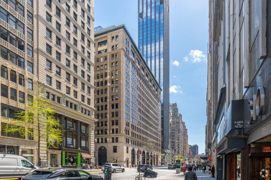 More Photos Of 295 5th Ave, New York Loft Creative Space For Lease