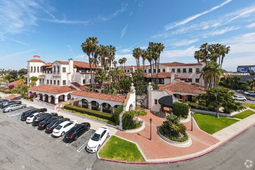 More Photos Of 1901 Newport Blvd, Costa Mesa Medical For Sale