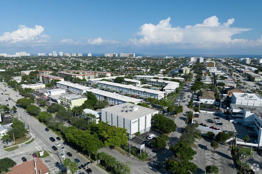 More Photos Of 5100 N Federal Hwy, Fort Lauderdale Office For Sale