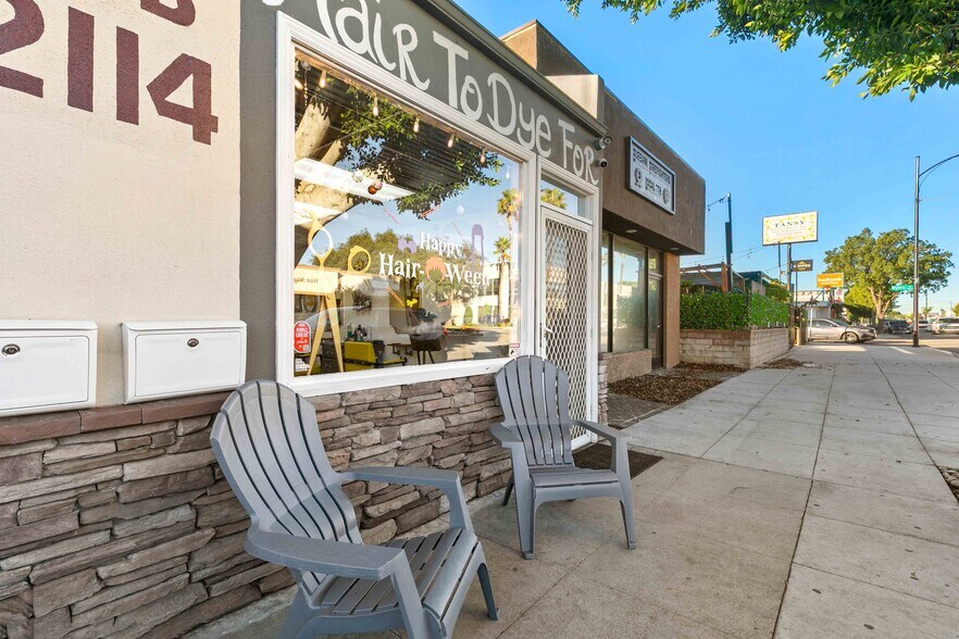 More Photos Of 2114 W Magnolia Blvd, Burbank Storefront For Sale