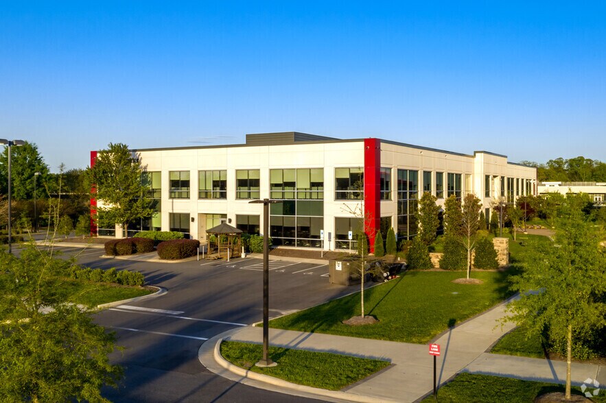 More Photos Of 1091 Red Ventures Dr, Fort Mill Office For Lease