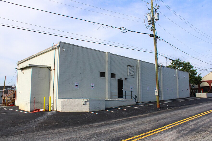 More Photos Of 138 N Midland Ave, Monroe Restaurant For Sale