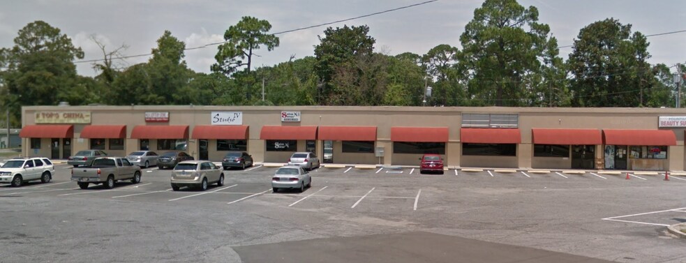 Primary Photo Of 4421-4443 Skidaway Rd, Savannah Storefront Retail Office For Lease