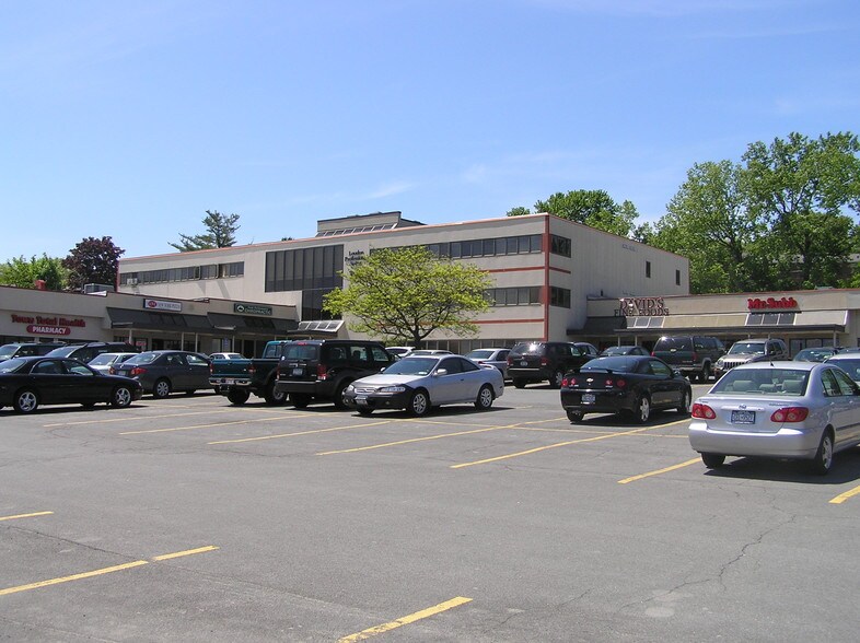 More Photos Of 350 Northern Blvd, Albany Office For Lease