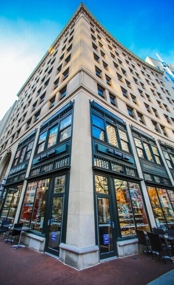 More Photos Of 16-24 N Meridian St, Indianapolis Office For Lease