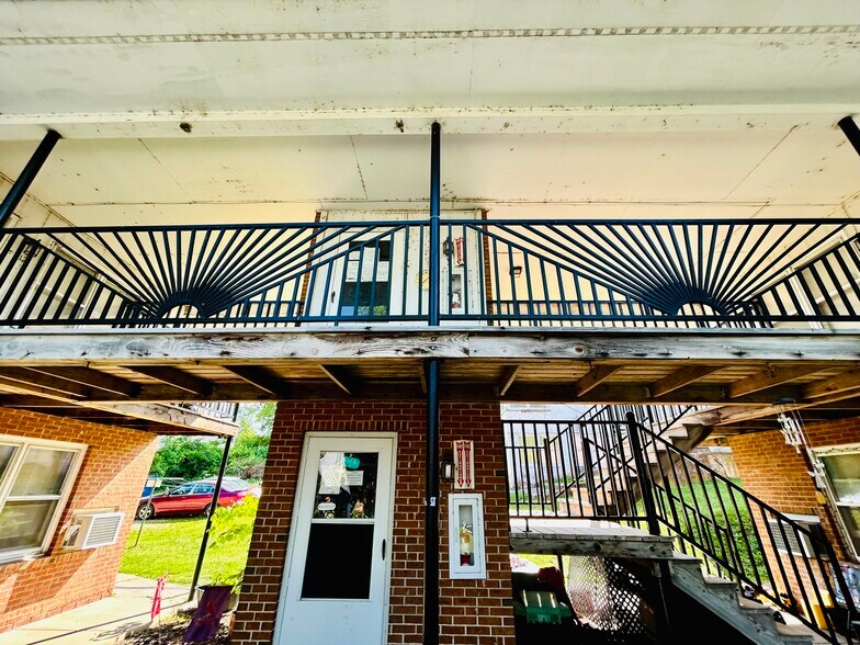 More Photos Of 207 S 5th St, Louisiana Multifamily For Sale