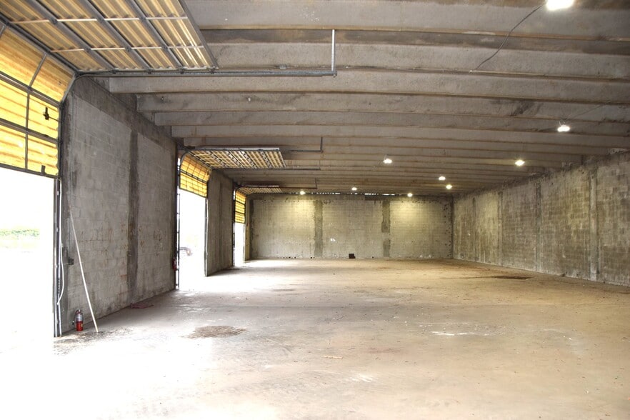 More Photos Of 281 Old Dixie Hwy, Jupiter Industrial For Sale