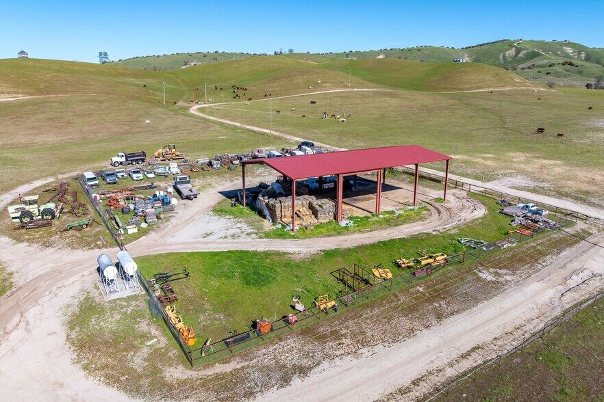 More Photos Of 535 Calf Canyon Hwy, Creston Winery Vineyard For Sale