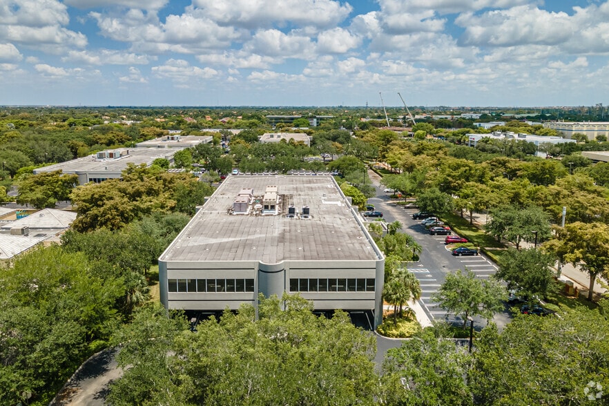 More Photos Of 15280 NW 79th Ct, Miami Lakes Unknown For Lease