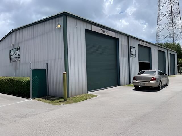 More Photos Of 1505 E Hooker St, Bartow Auto Repair For Sale