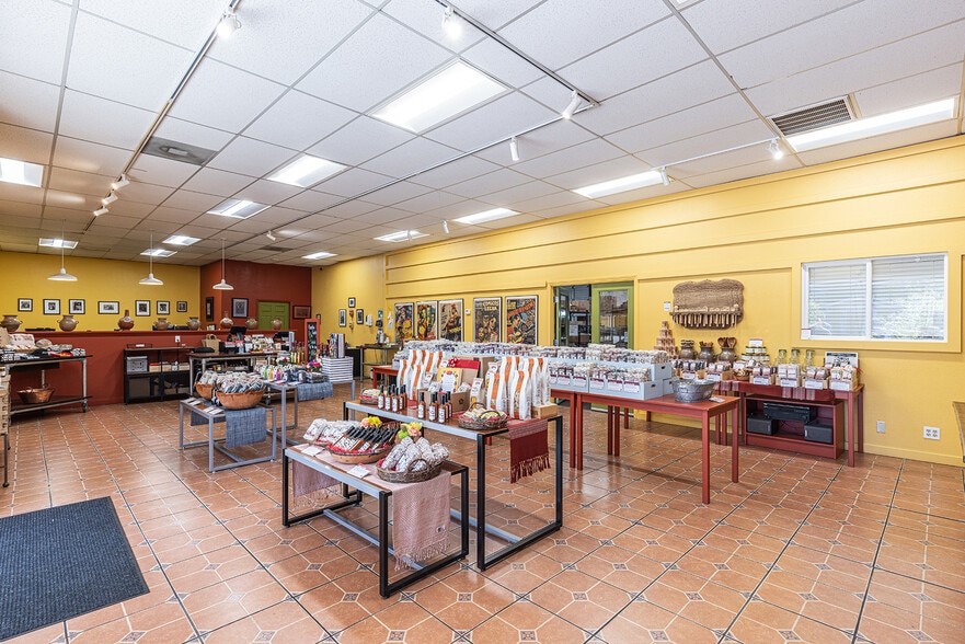 More Photos Of 1900-1924 Yajome St, Napa Warehouse For Lease