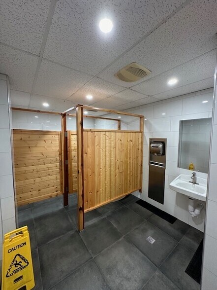 More Photos Of 75-5722 Hanama Pl, Kailua Kona Freestanding For Sale