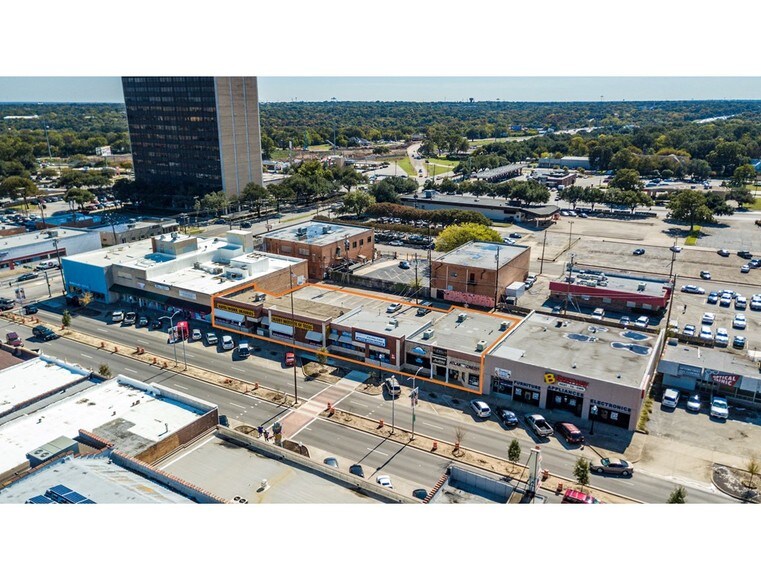 Primary Photo Of 220 W Jefferson Blvd, Dallas Storefront Retail Office For Lease