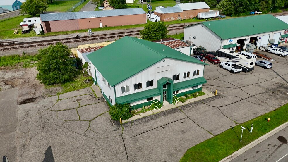 More Photos Of 1121 S Lincoln Ave, Sauk Rapids Warehouse For Sale