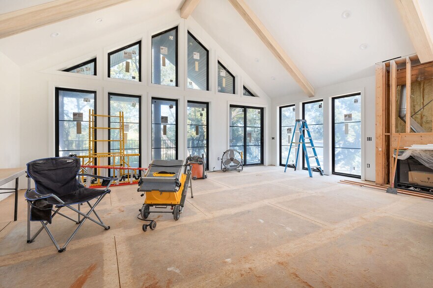 More Photos Of 26995 Reel Ln, Shell Knob Hotel For Sale