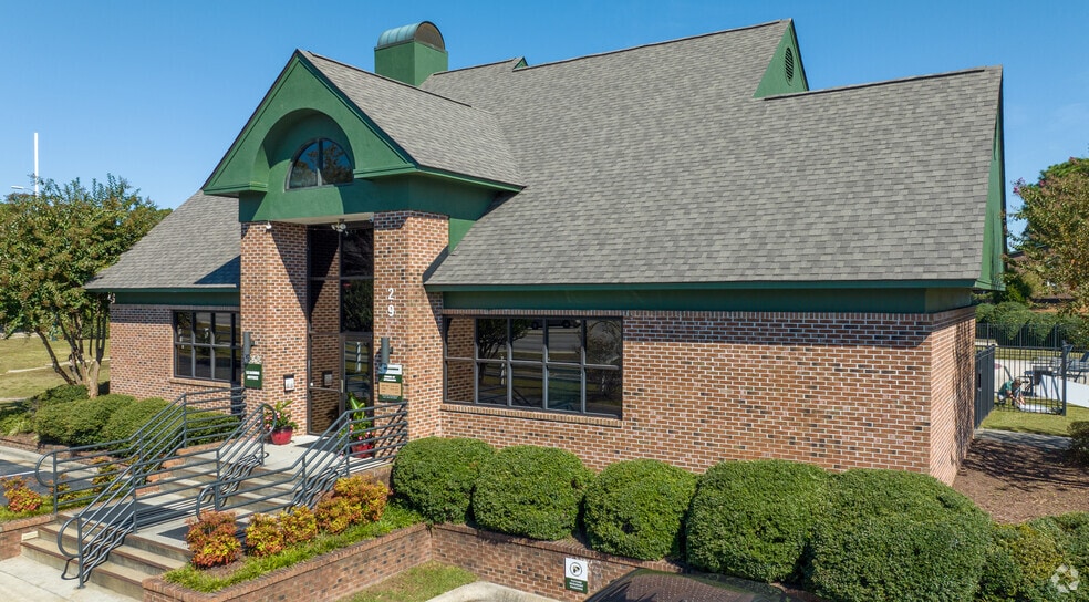 More Photos Of 29 Briar Cir, Fayetteville Apartments For Sale