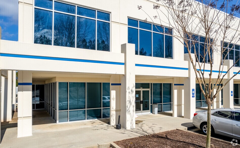 More Photos Of 1920 Shiloh Rd NW, Kennesaw Warehouse For Lease