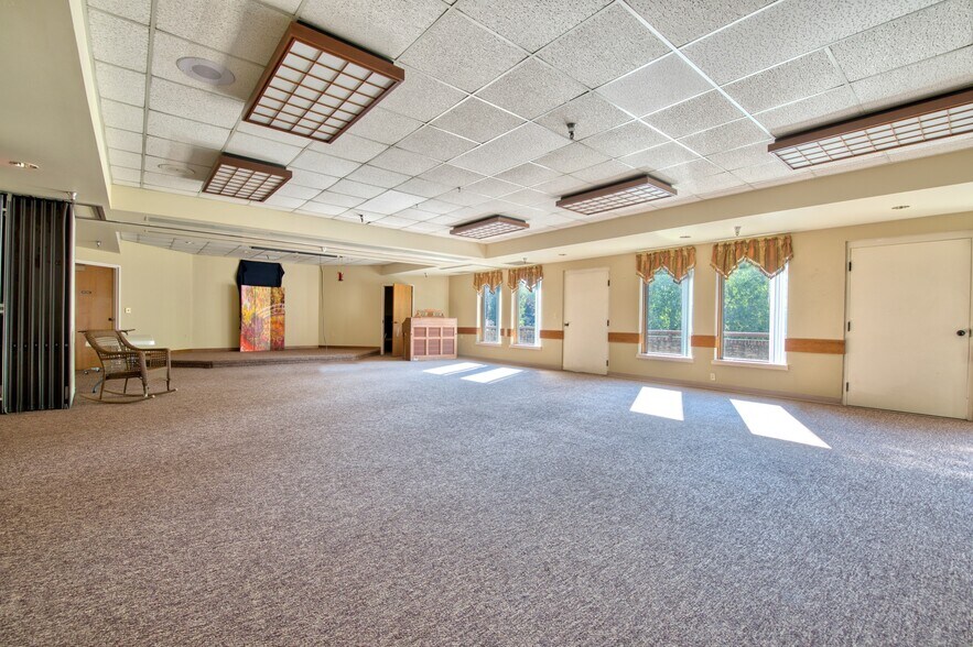 More Photos Of 1500 McKinley Ave, Niles Assisted Living For Sale