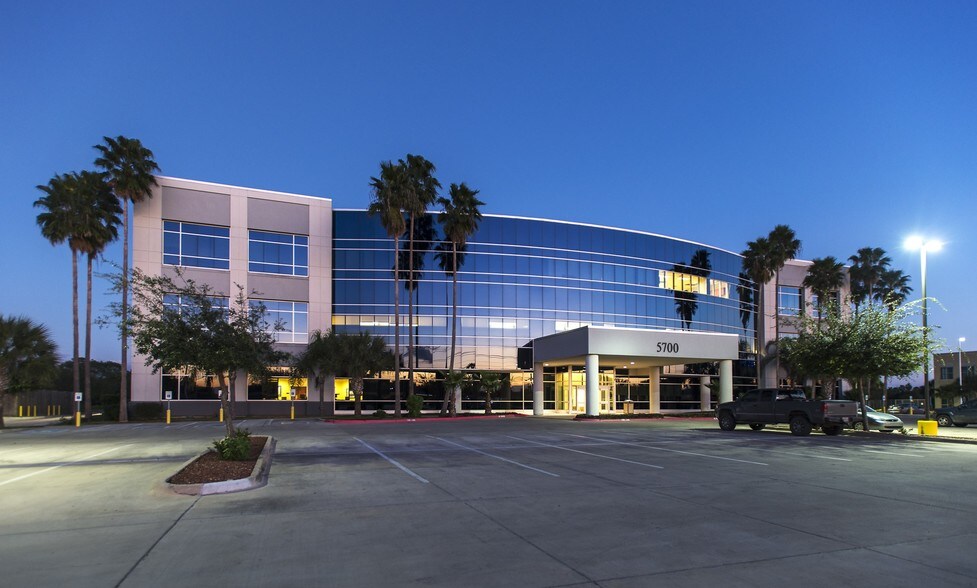 More Photos Of 5700 N Exp 77/83, Brownsville Medical For Lease